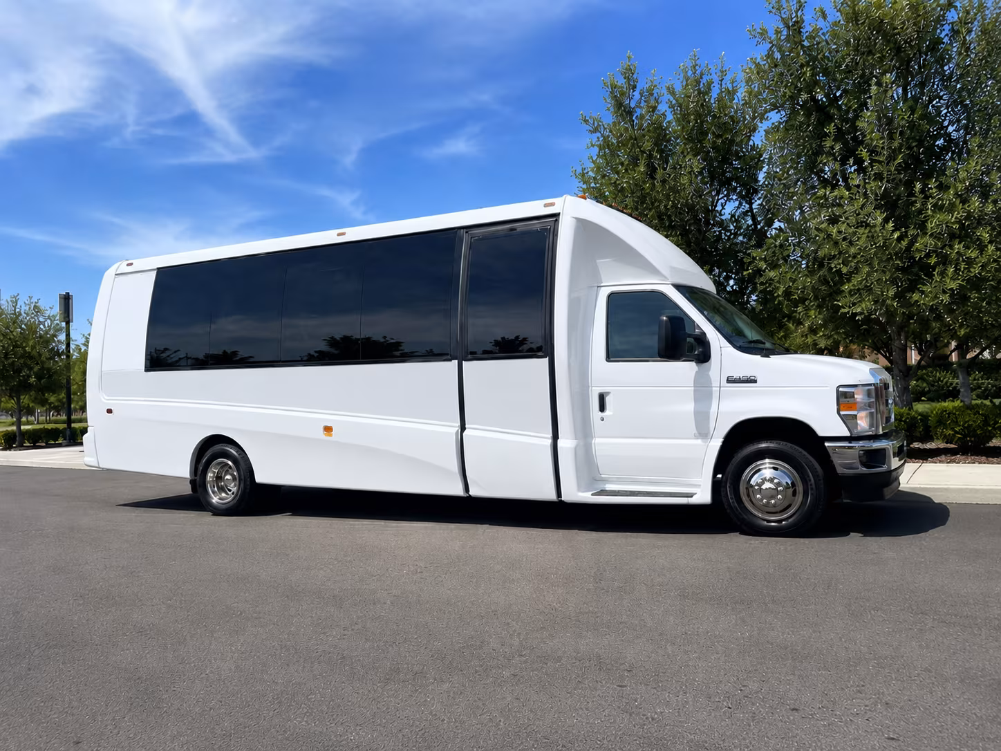 book the perfect ride for your next field trip 1