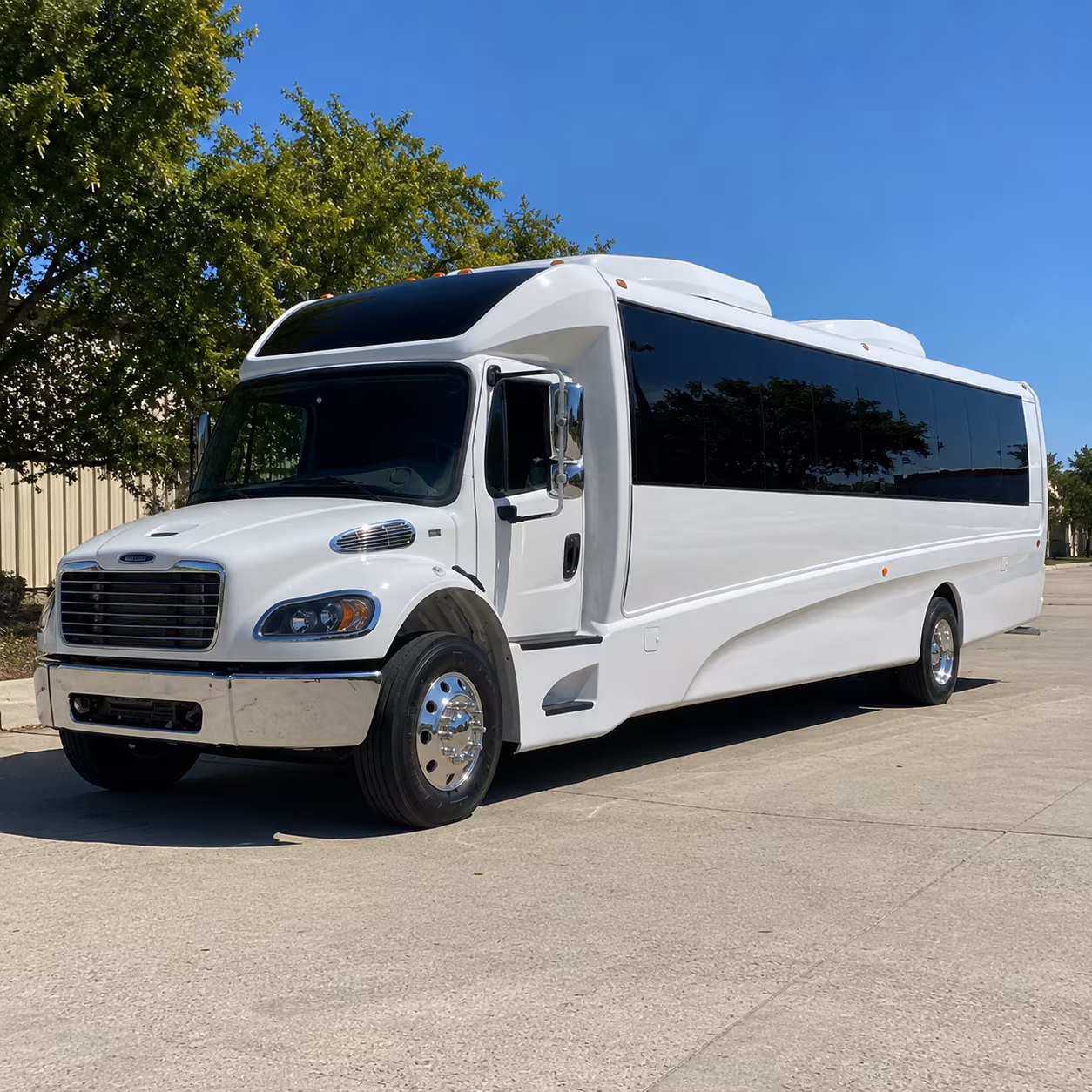 fayetteville 28 passenger minibus