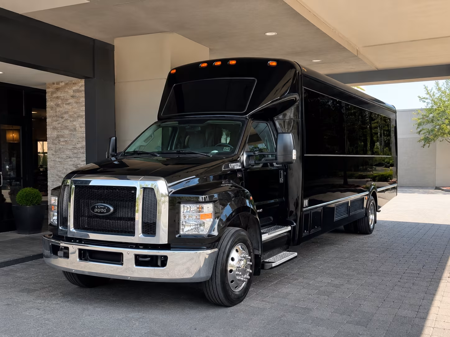 how the number of stops and hold time between them affect total booked hours in fayetteville